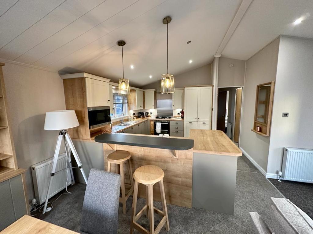Luxury 3 Bedroom Maple View Lodge, Newquay, Cornwall