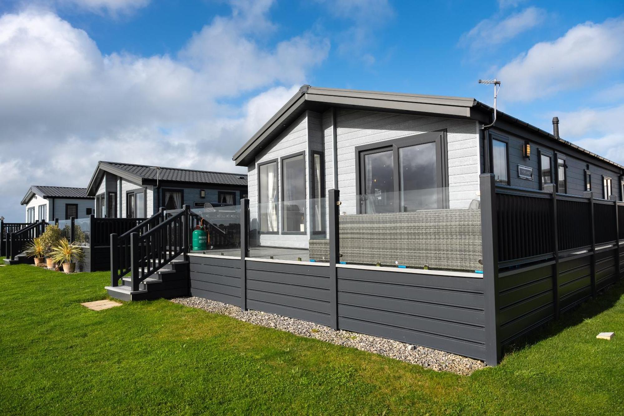 Luxury 3 Bedroom Maple View Lodge, Newquay, Cornwall