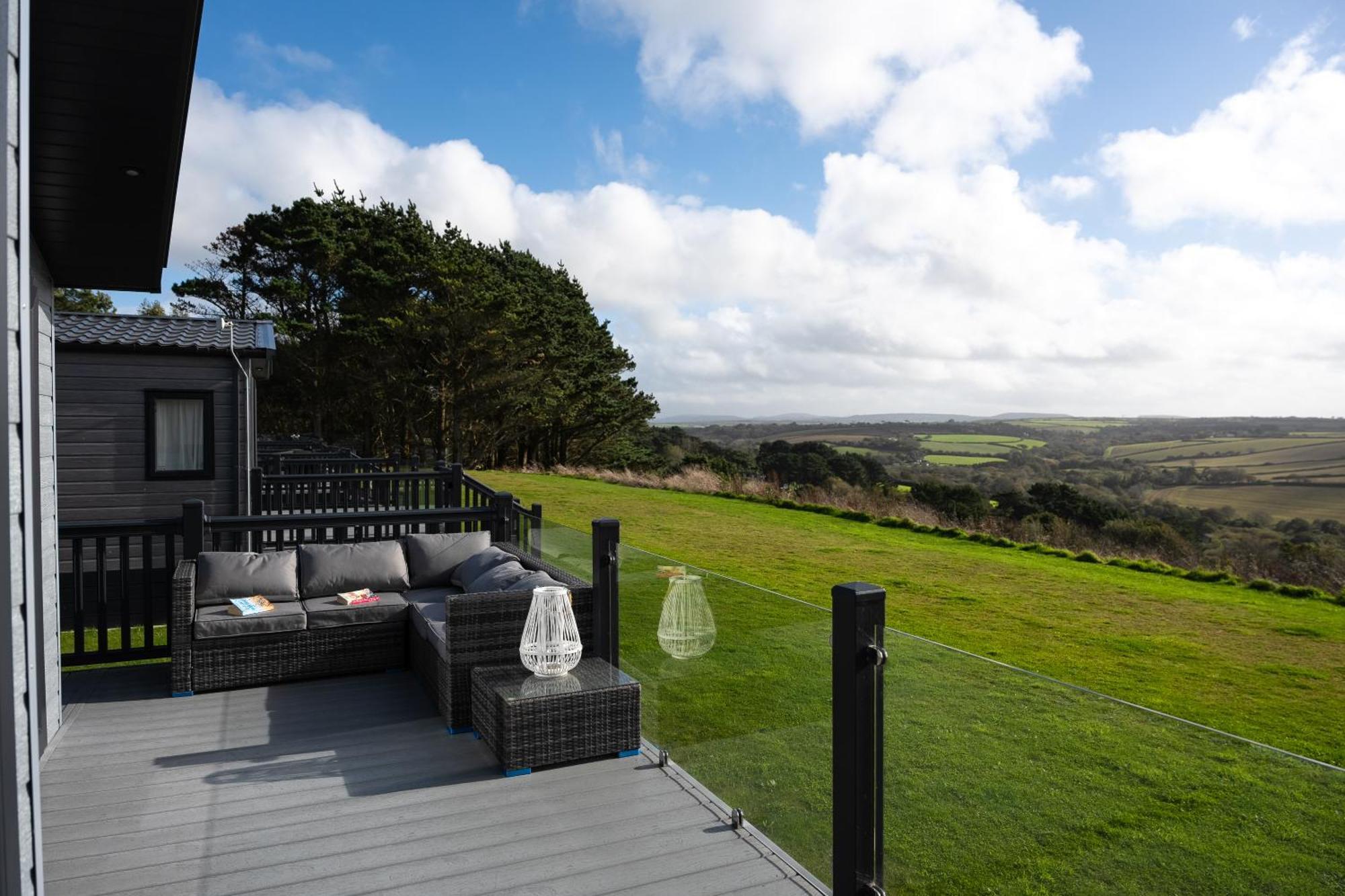 Luxury 3 Bedroom Maple View Lodge, Newquay, Cornwall *