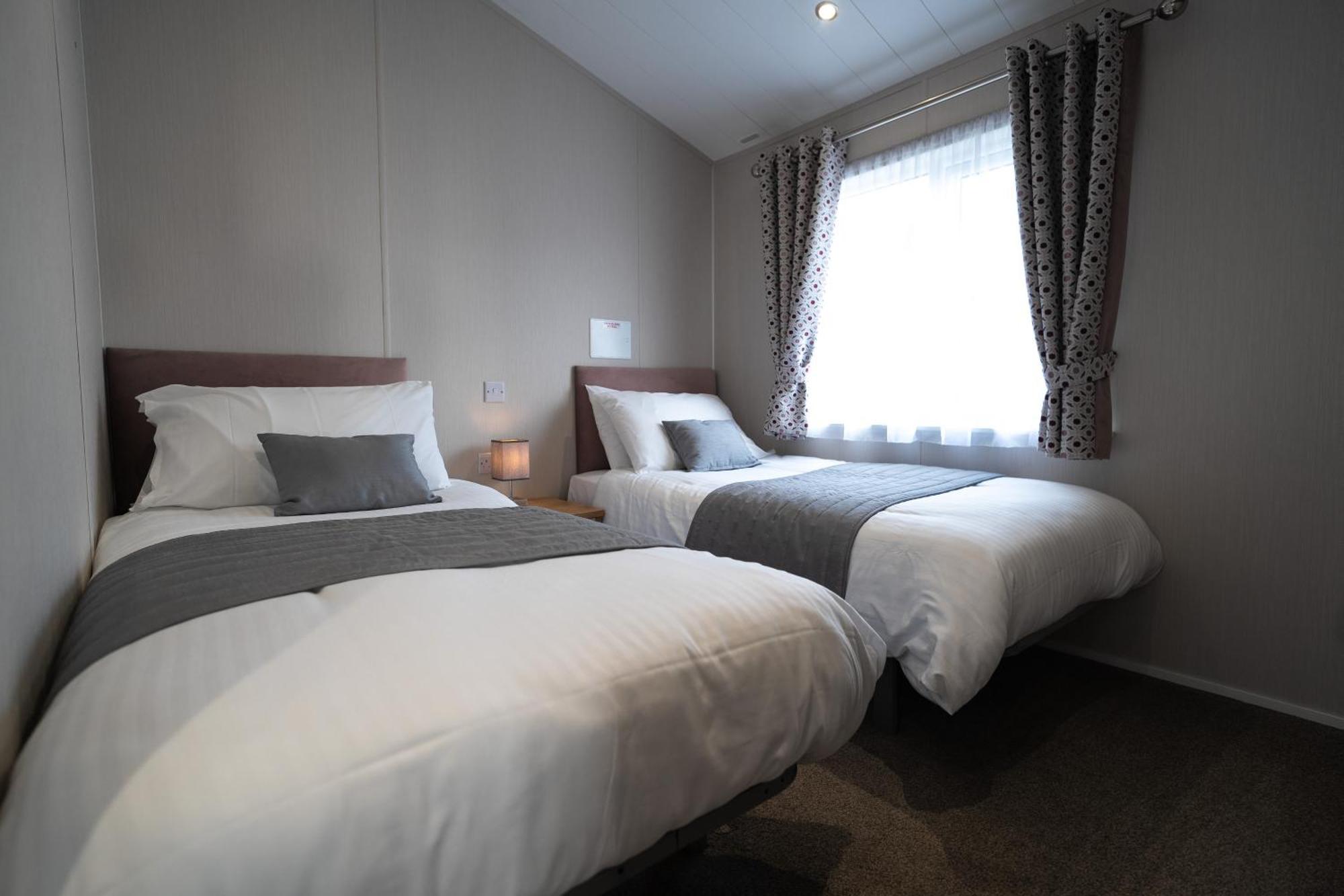 Luxury 3 Bedroom Maple View Lodge, Newquay, Cornwall