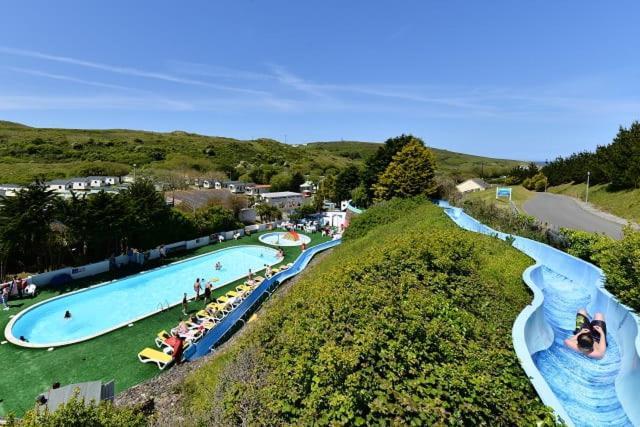 Luxury 3 Bedroom Maple View Lodge, Newquay, Cornwall Apartment *
